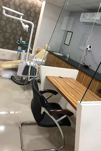 Best Dental clinic in gomti nagar extension